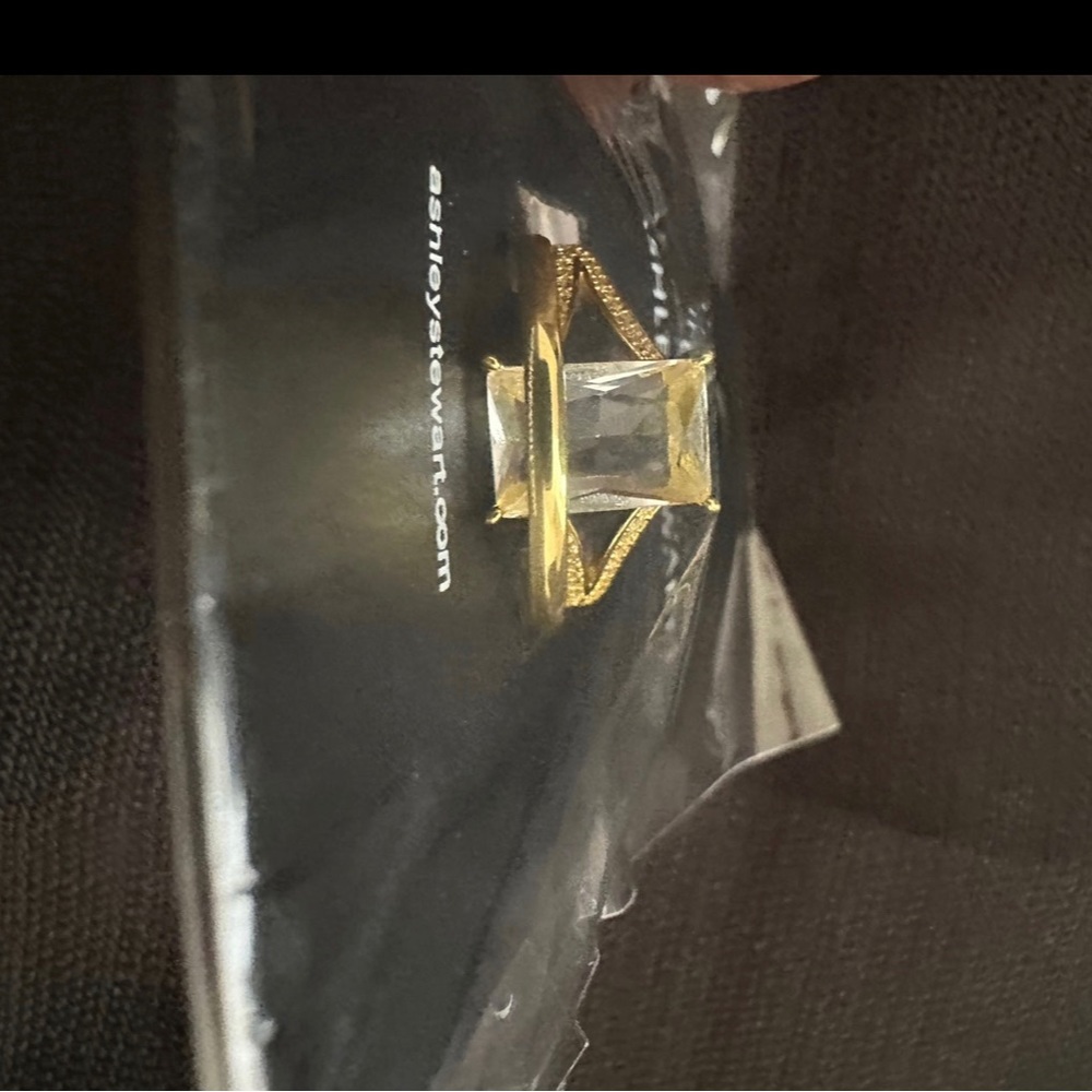 Ring - Picture 2 of 2